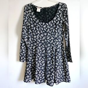 ESPRIT dress/romper vintage, Floral white-black print, size L, New